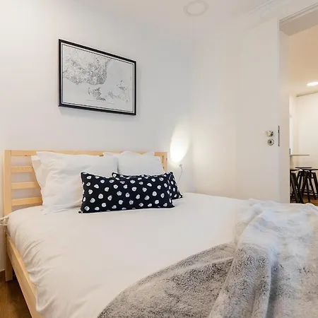 Apartament Stylish Apt Nr Alcantara-mar Station *